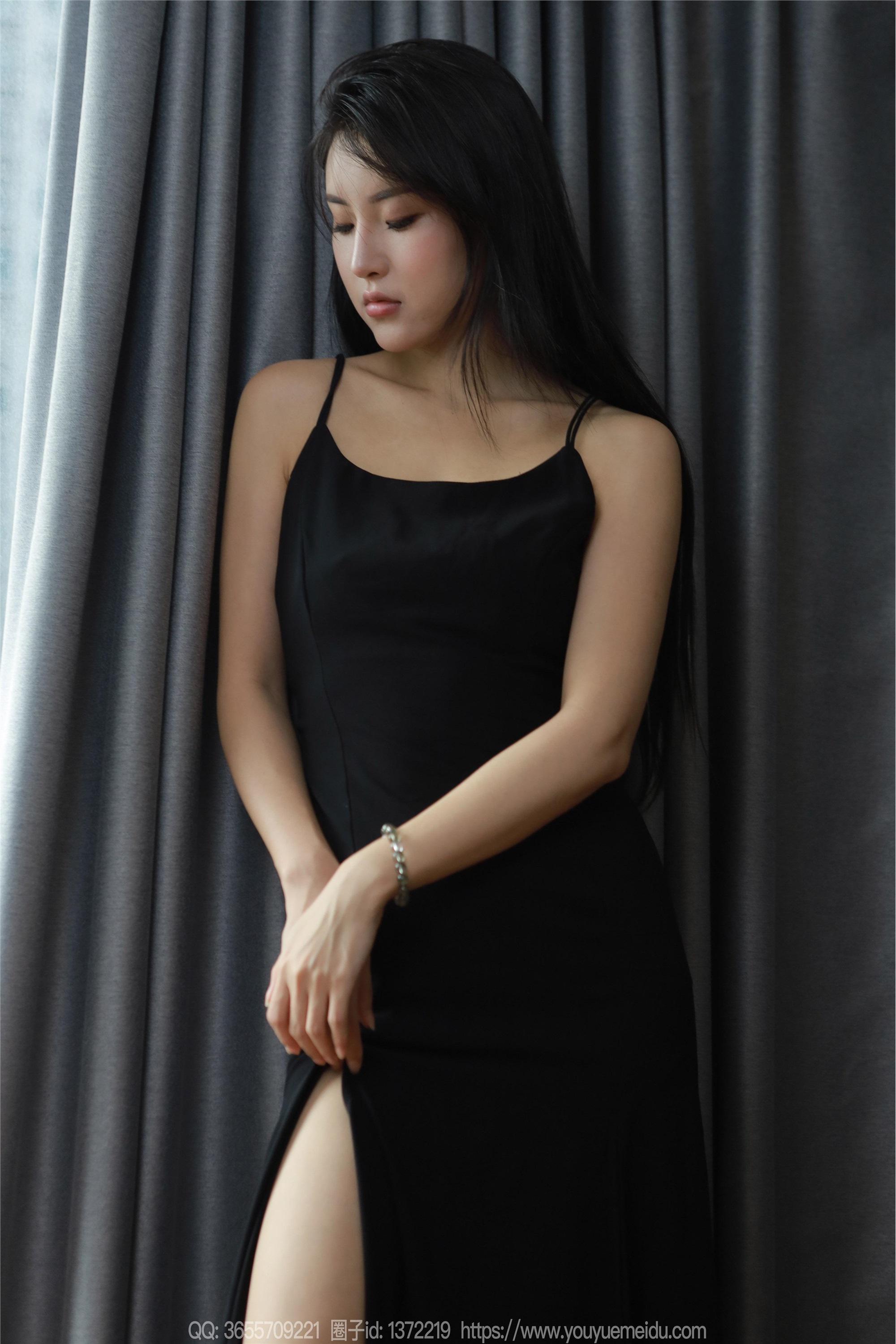 IESS异思趣向  2024.09.09 丝享家 1841 小宝《吊带高叉裙》